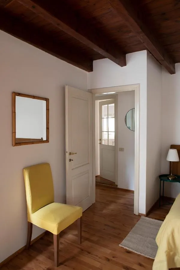 Alla Piazzetta Del Castello Черноббио Италия